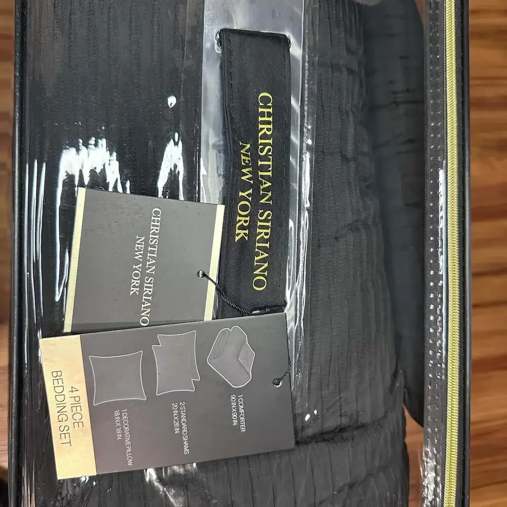 Christian Siriano New York 4 Piece Bedding Set Full/Queen Black